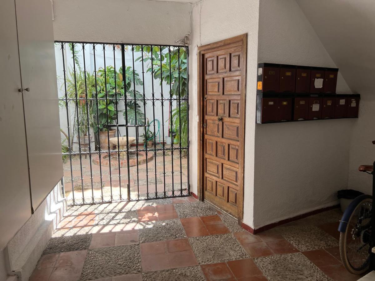Apartamento Los Califas A 100M De La Catedral Apartment Kordoba Bagian luar foto